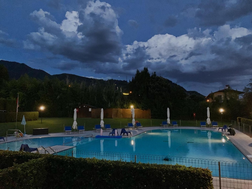 Aurelia Rta Detta Il Cascinale — hotel in Montignoso
