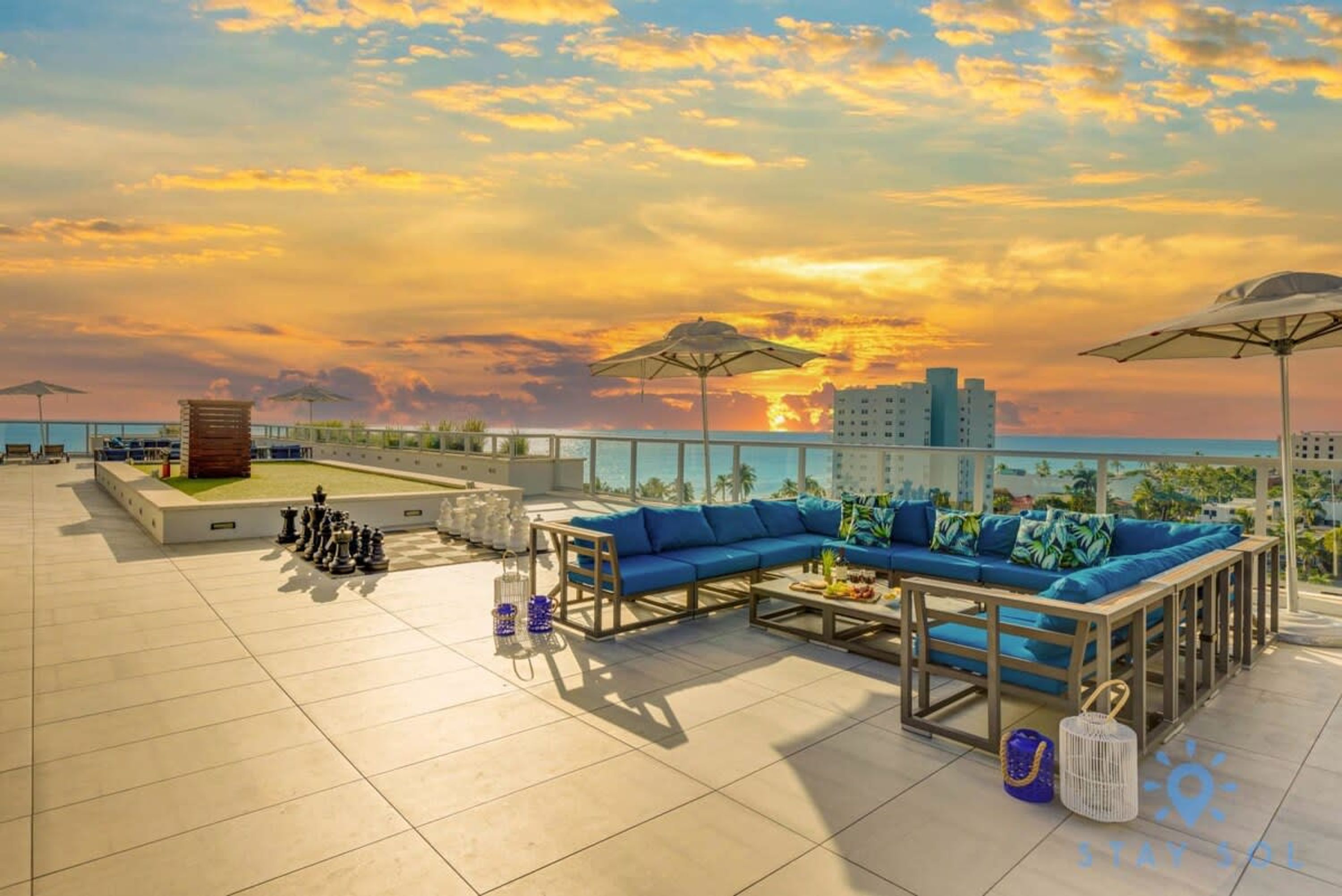 Amazing Pool Hot Tub Hollywood Beach Haven — 4-Star Luxury Hotel in Hollywood, United States