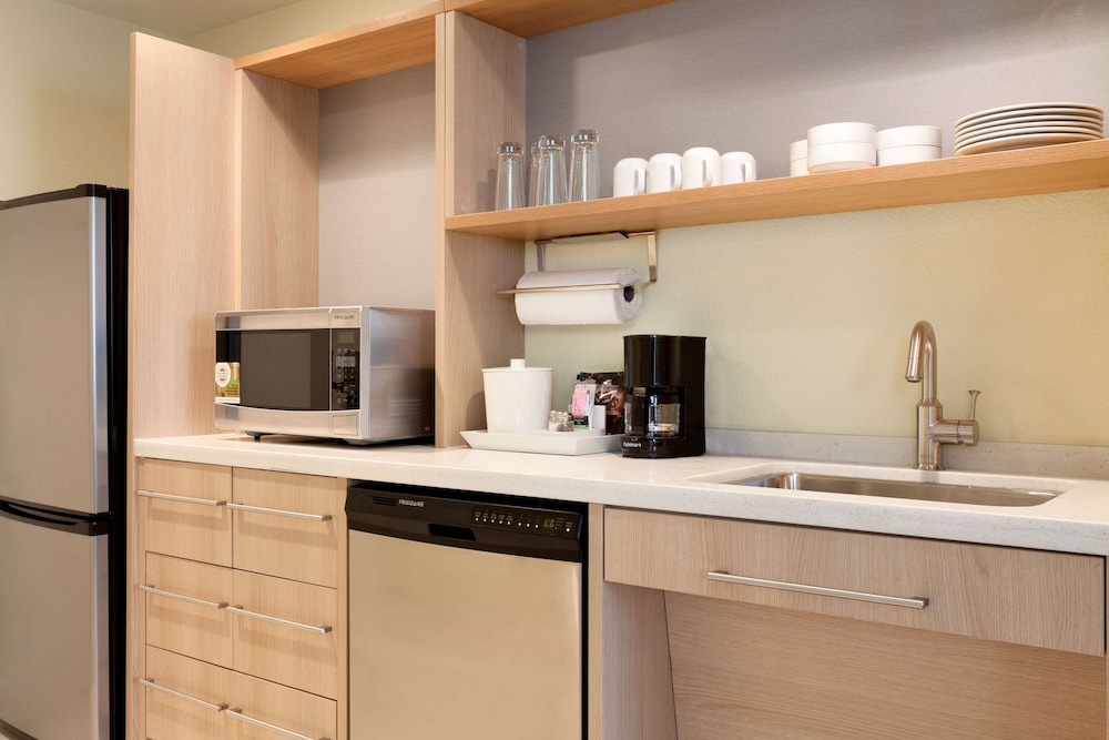 Home2 Suites by Hilton Gillette - photo 13