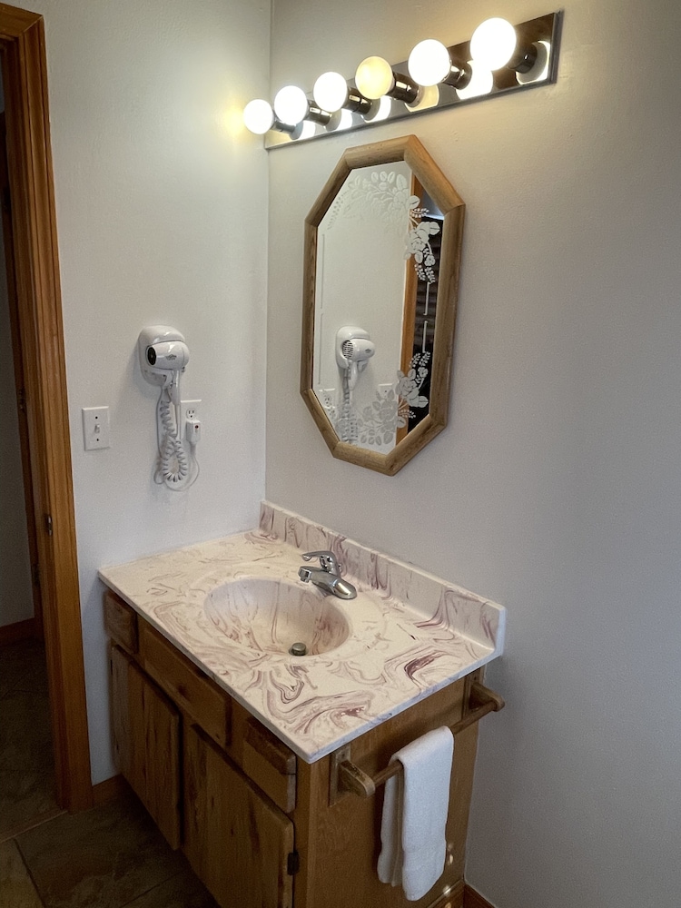 Crown Point Resort - photo 65