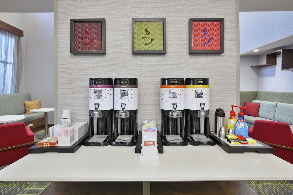 Hampton Inn & Suites Grandville Grand Rapids South - photo 26