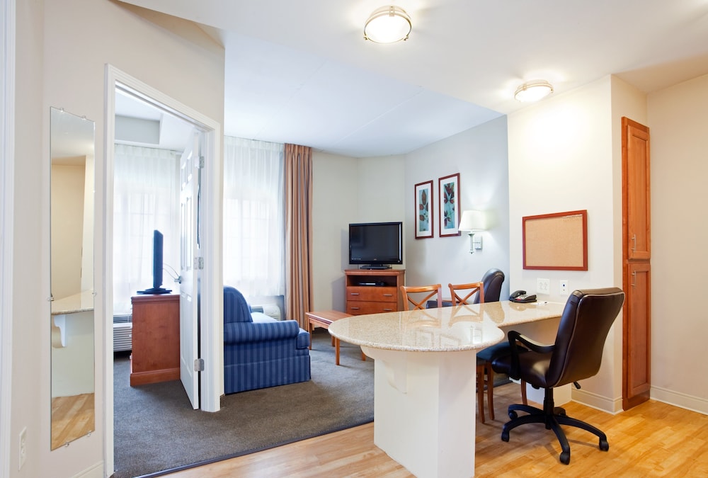 Candlewood Suites Jacksonville by IHG - photo 25