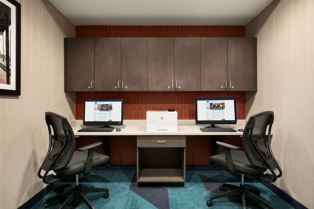 Hampton Inn Kernersville - photo 31