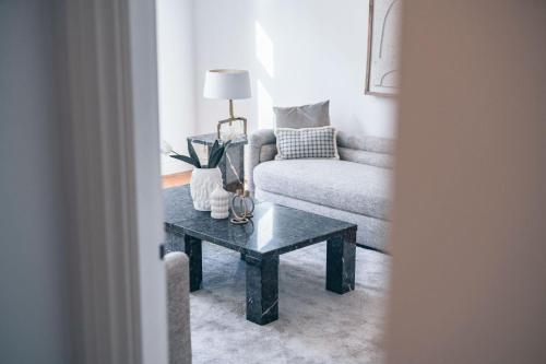 Lyxig sekelskiftesvåning i Sthlm City — 4-Star Luxury Hotel in Stockholm, Sweden