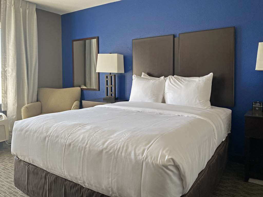 Comfort Inn Conover Hickory - photo 18