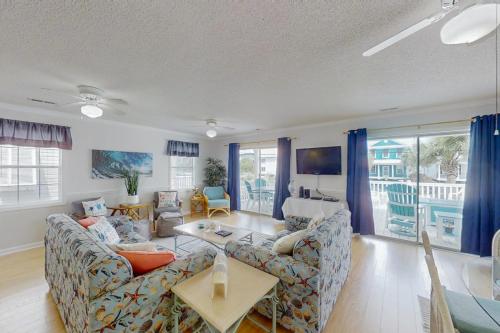 A Wave From It All — 4-Star Luxury Hotel in Myrtle Beach, United States