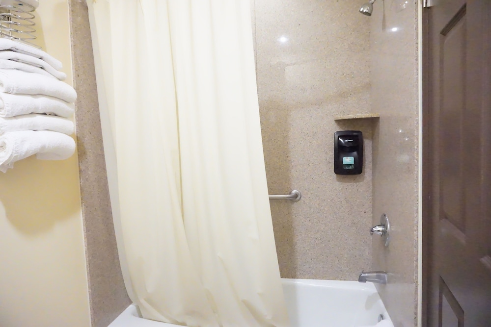 Tuscan Garden Inn - photo 46