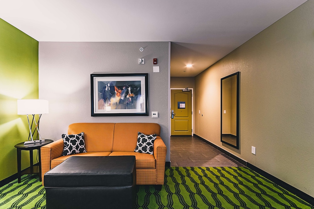 Hampton Inn Niagara Falls Blvd - photo 29