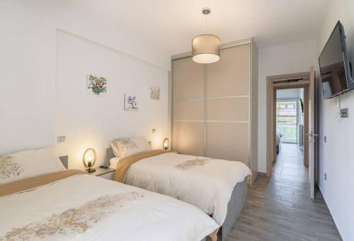 Stylish Zografou Apartement — 4-Star Luxury Hotel in Athens, Greece