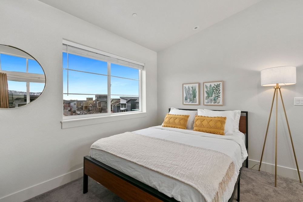 938 Jerome St Unit 2 - photo 7