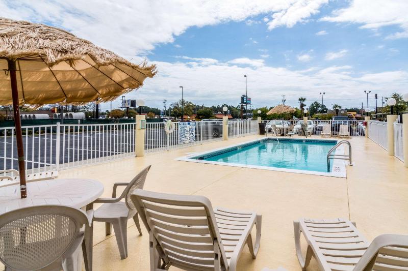 Comfort Inn & Suites Panama City North - photo 60