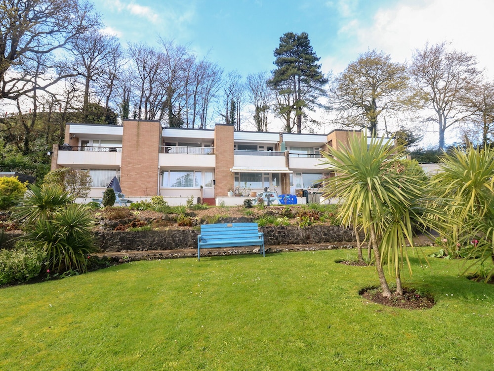 Sunny View — 4-Star Luxury Hotel in Dawlish, United Kingdom