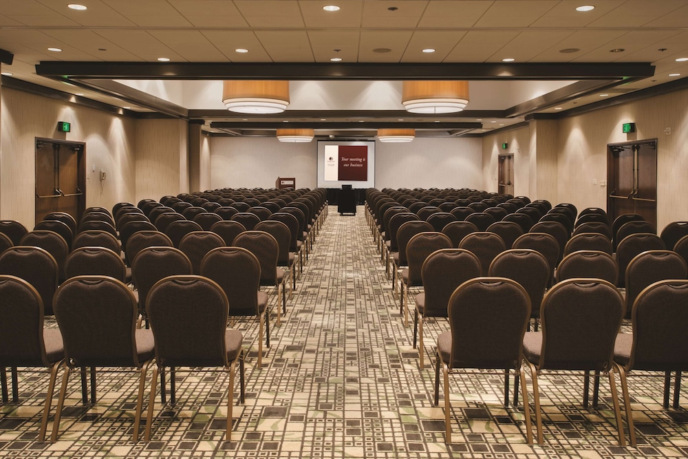 DoubleTree by Hilton Omaha Downtown - photo 49