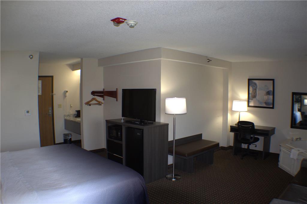 Super 8 by Wyndham Gardner - photo 22