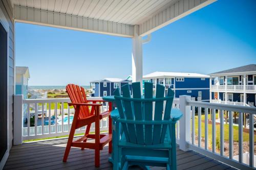 All Decked Out by Oak Island Accommodations - photo 50