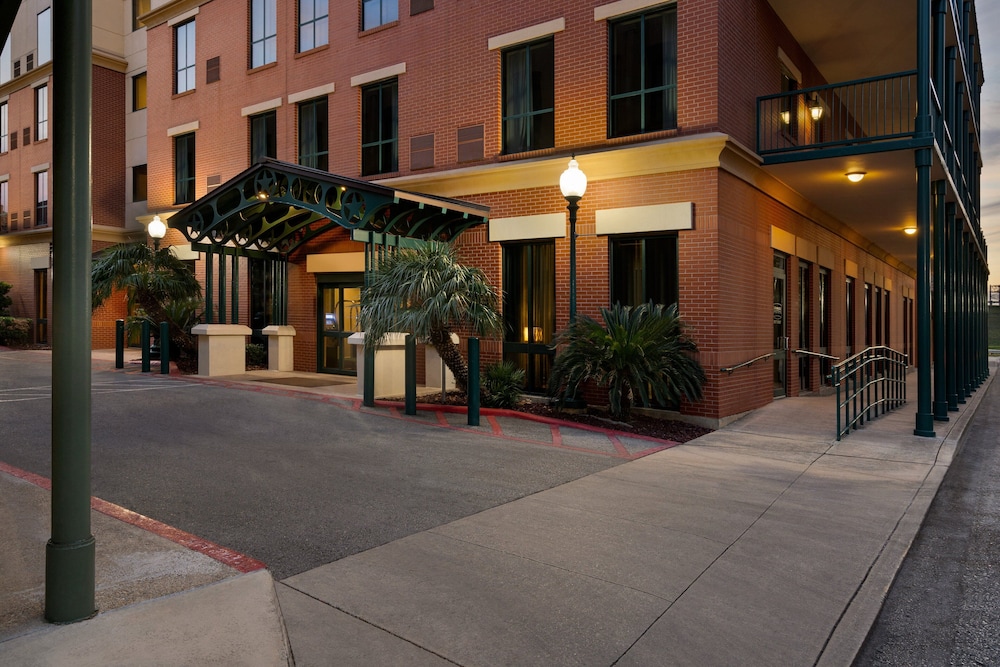 Staybridge Suites San Antonio Downtown Conv Ctr by IHG - photo 41