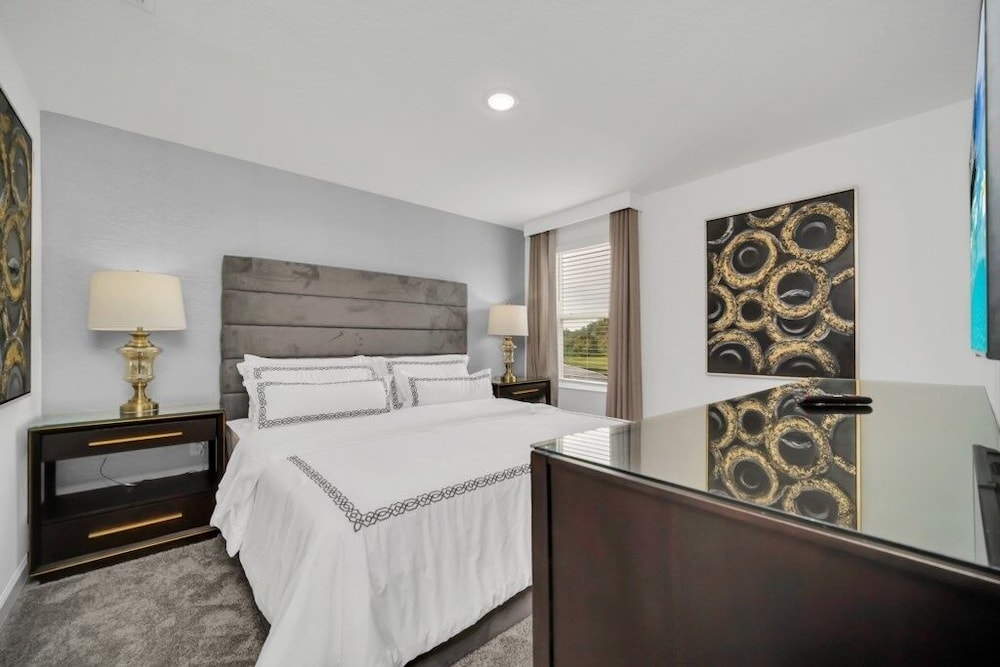 9 Bed Pool Home Storey Lake Resort 9 Bedroom Home by RedAwning - photo 18