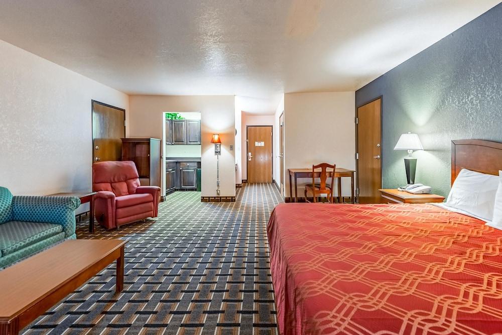 Urbana Inn and Suites By Magnuson Worldwide - photo 13