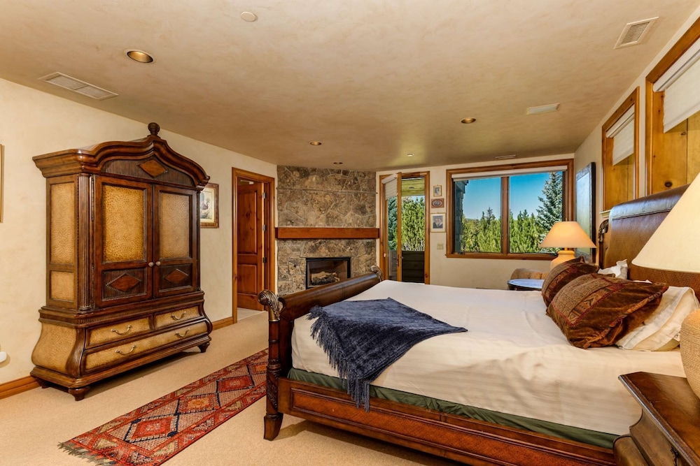 Homes — 4-Star Luxury Hotel in Aspen, United States