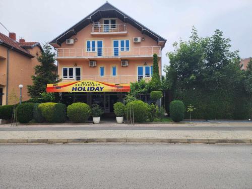 Holiday — hotel in Ferizaj