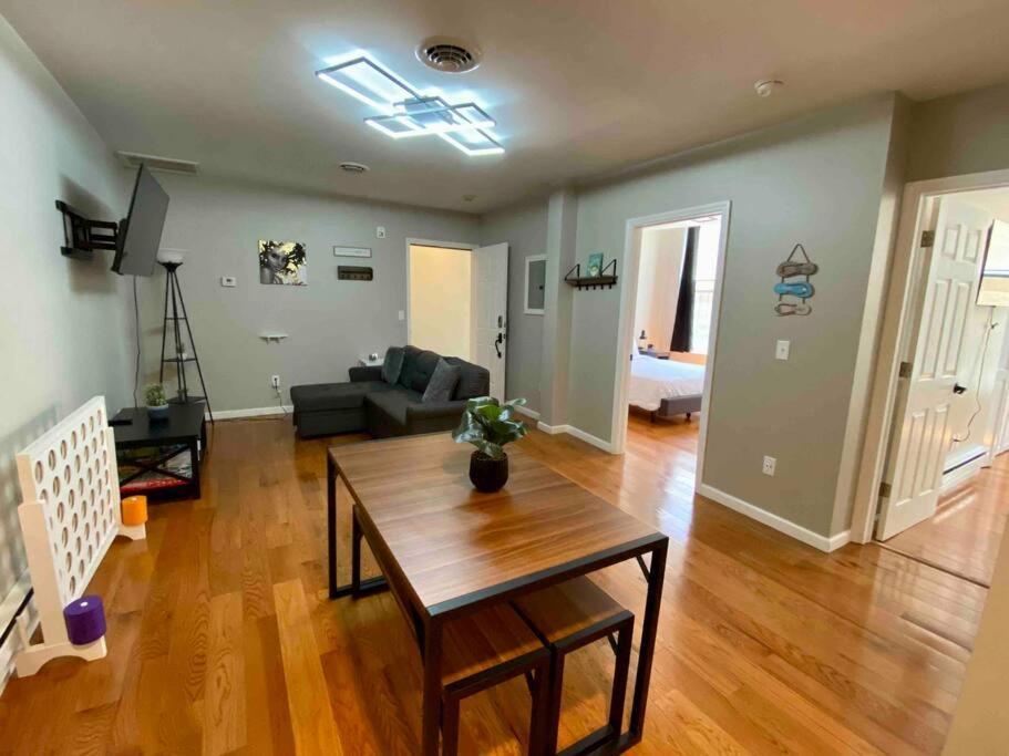 Downtown Albany 2 Bedroom Workstation @ The Mark