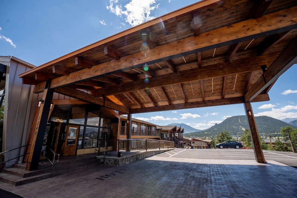 Hotel Estes - photo 77