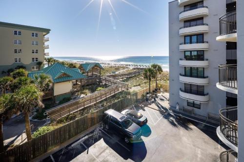 Nautilus 2408 Gulf View 4th Flr 2 BR 2 BA — 4-Star Luxury Hotel in Fort Walton Beach, United States