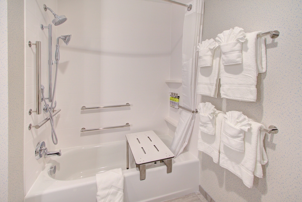 Holiday Inn Express & Suites Charlotte Southwest by IHG - photo 16