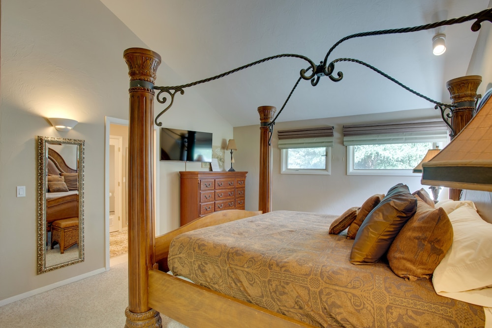 Avon Duplex Between Beaver Creek and Vail Resorts in Avon, United States