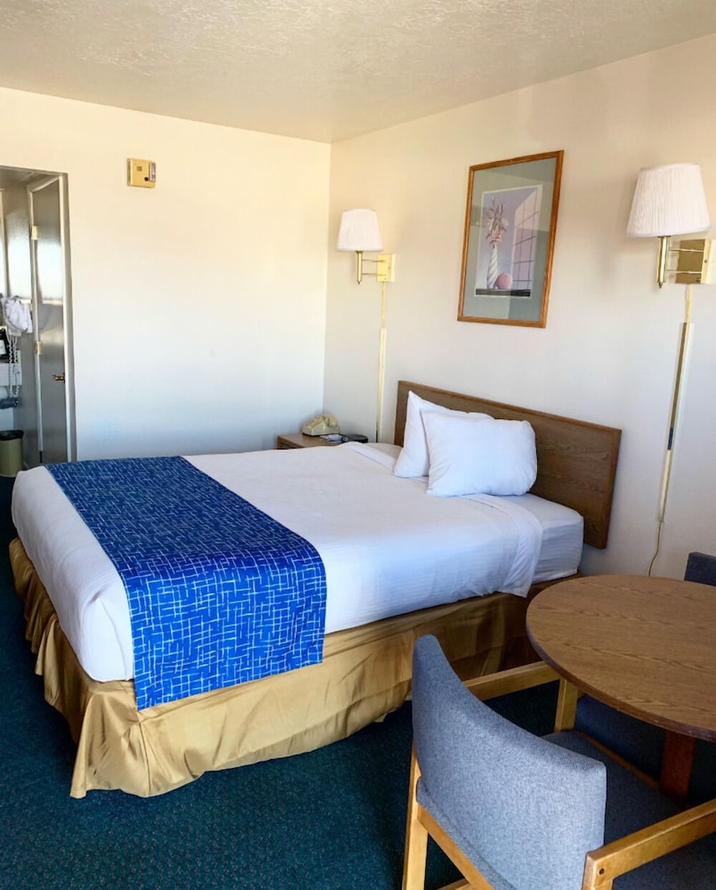 Travelodge by Wyndham Cedar City - photo 8