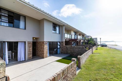 Villa 3 — 4-Star Luxury Hotel in East London, South Africa