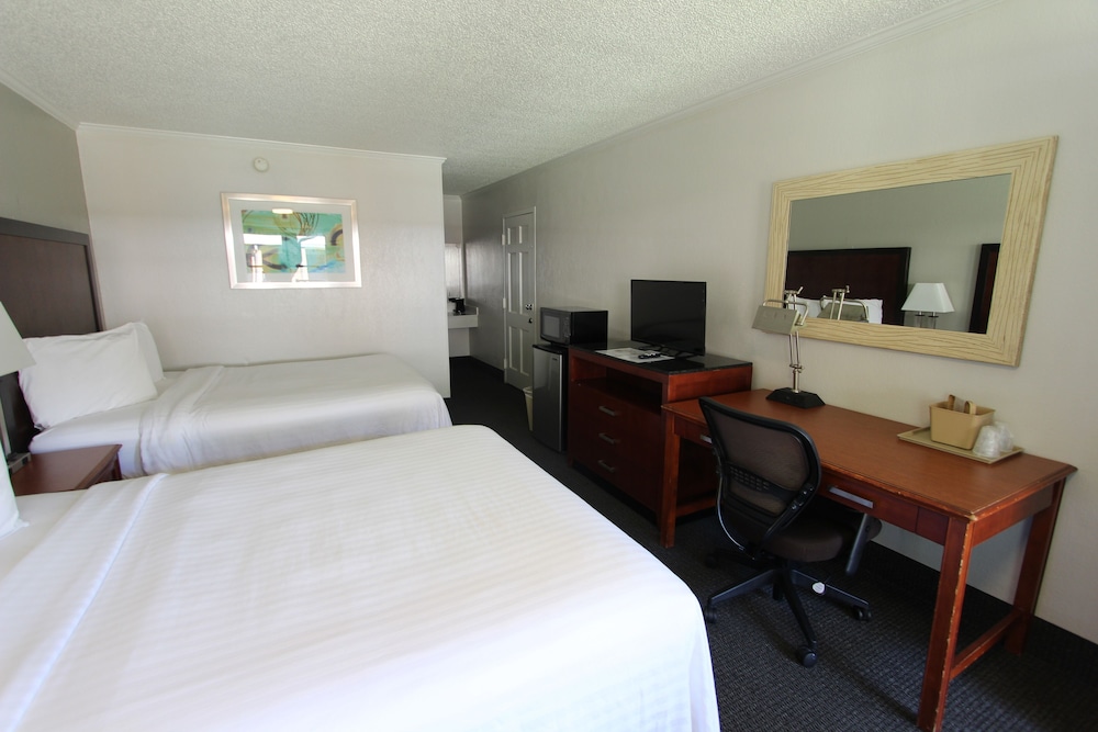 At Home Inn & Suites - photo 25