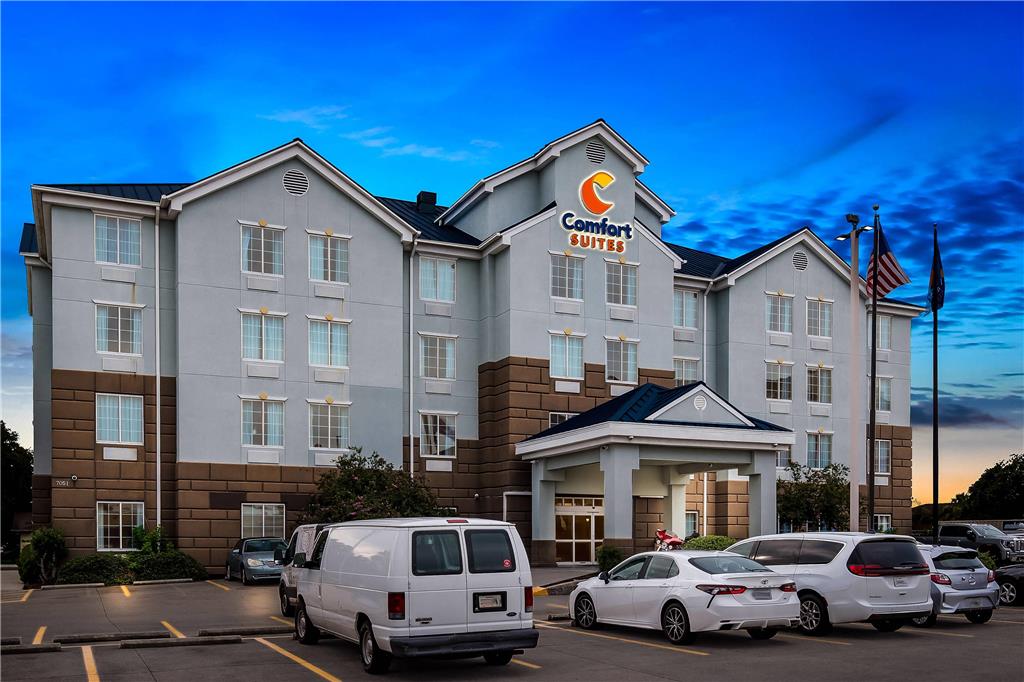 Comfort Suites New Orleans East - featured photo