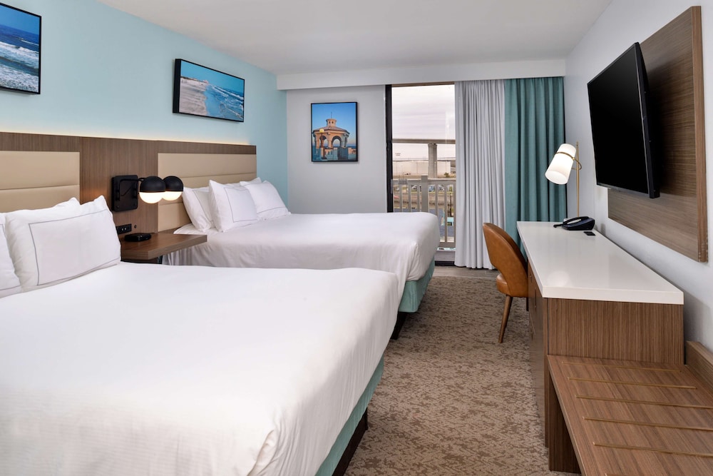 DoubleTree by Hilton Corpus Christi Beachfront - photo 12