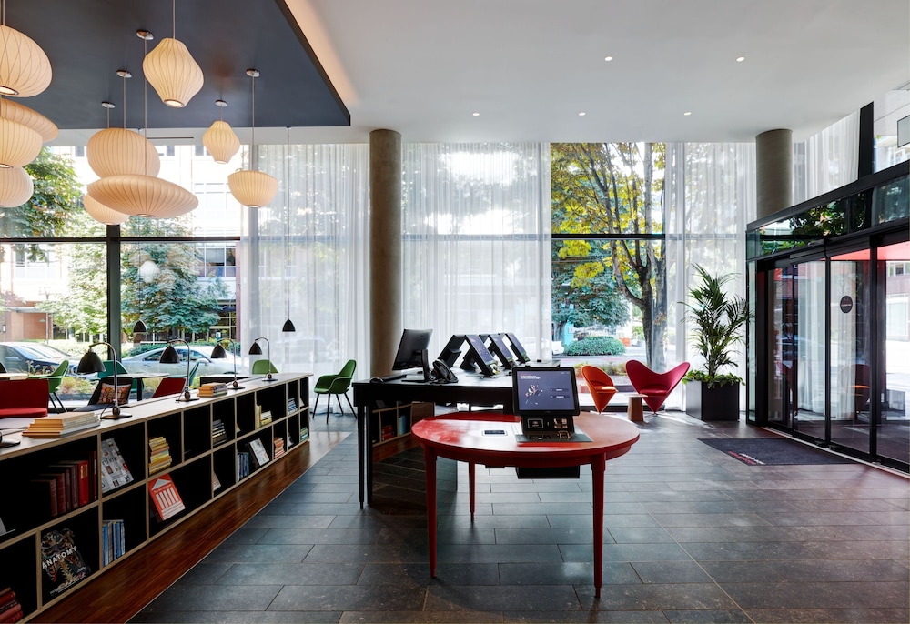 citizenM Los Angeles Downtown - photo 2