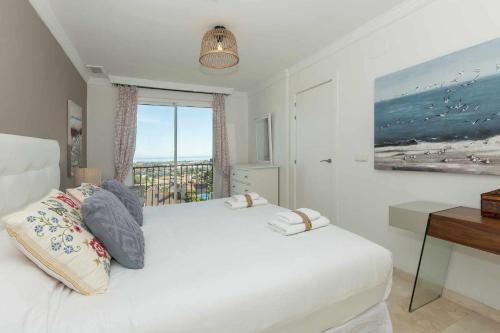 Espectacular Atico Con Impresionantes Vistas Mar — Benahavis