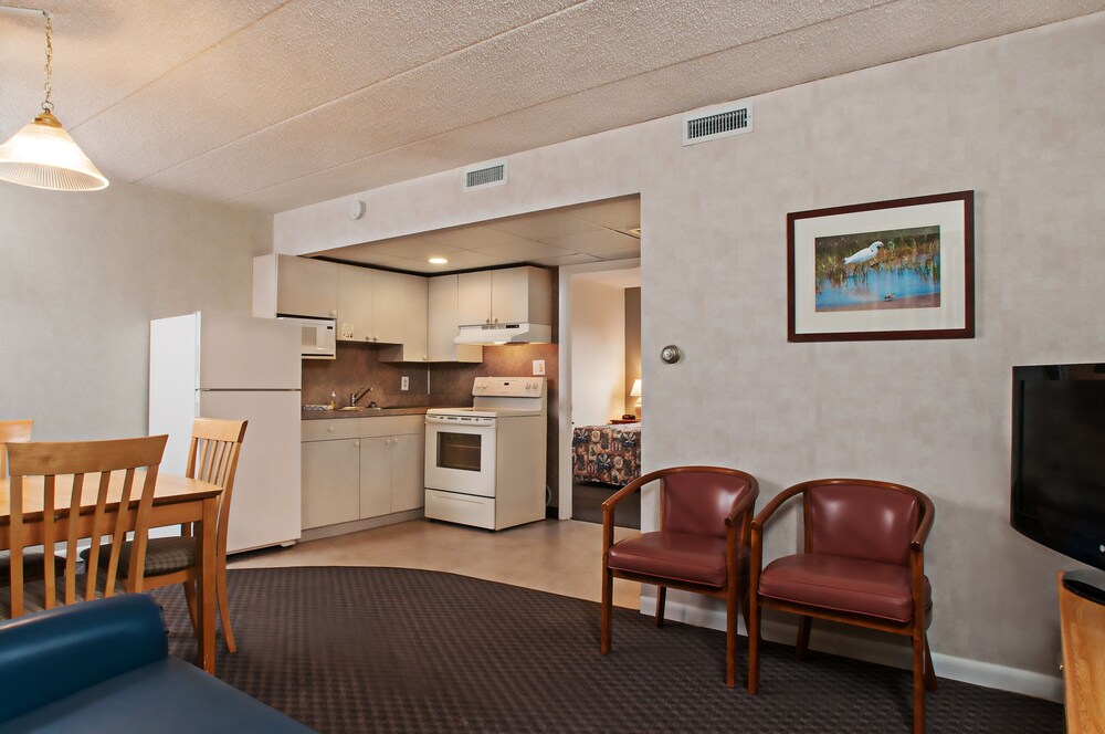 Harbor Light Family Resort - photo 9