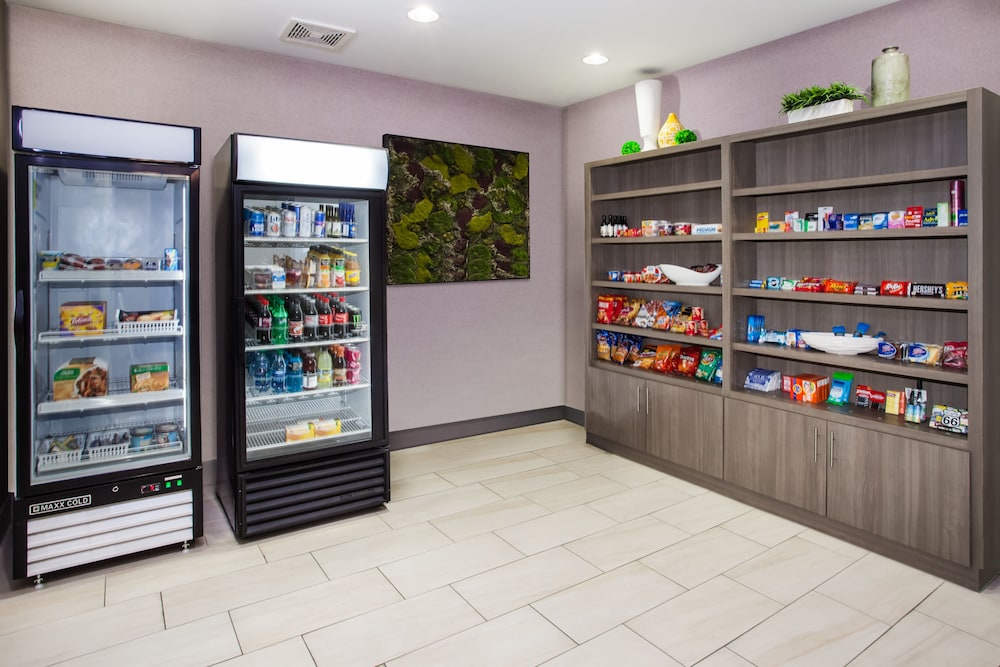 Holiday Inn Express & Suites Litchfield West by IHG - photo 25