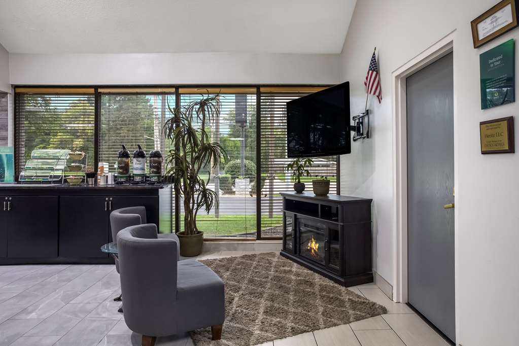 Quality Inn Toledo Westgate - photo 26
