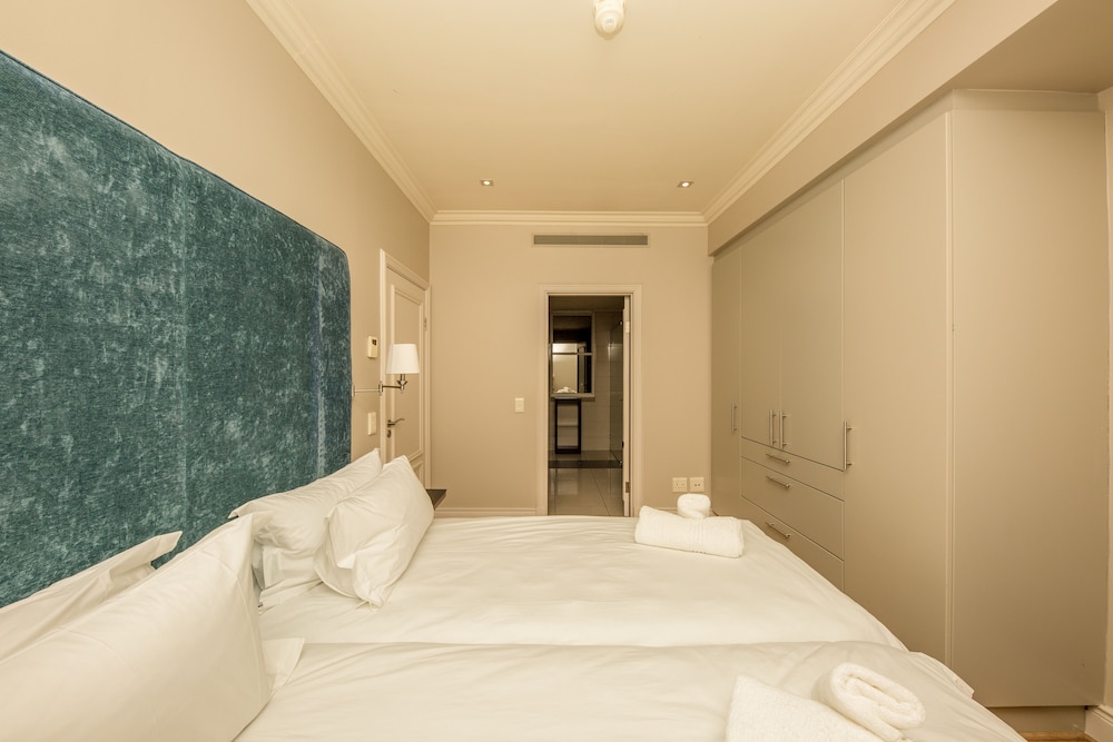 5 The Apartment