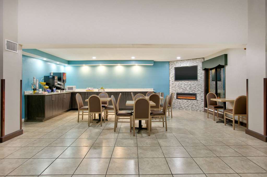 Days Inn by Wyndham Tunica Resorts - photo 50
