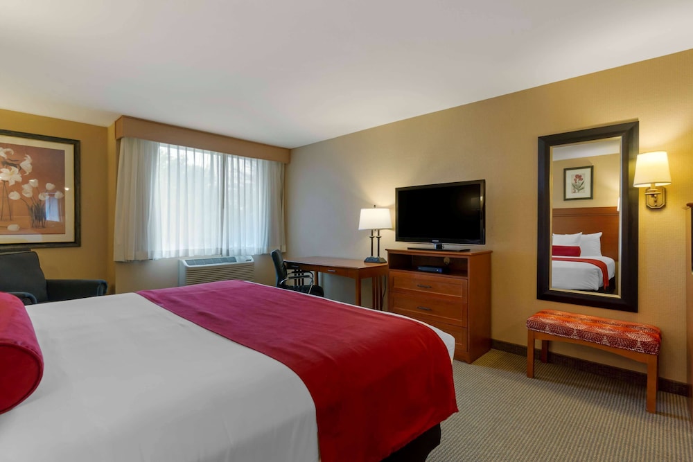 Wingate by Wyndham Mount Vernon - photo 11