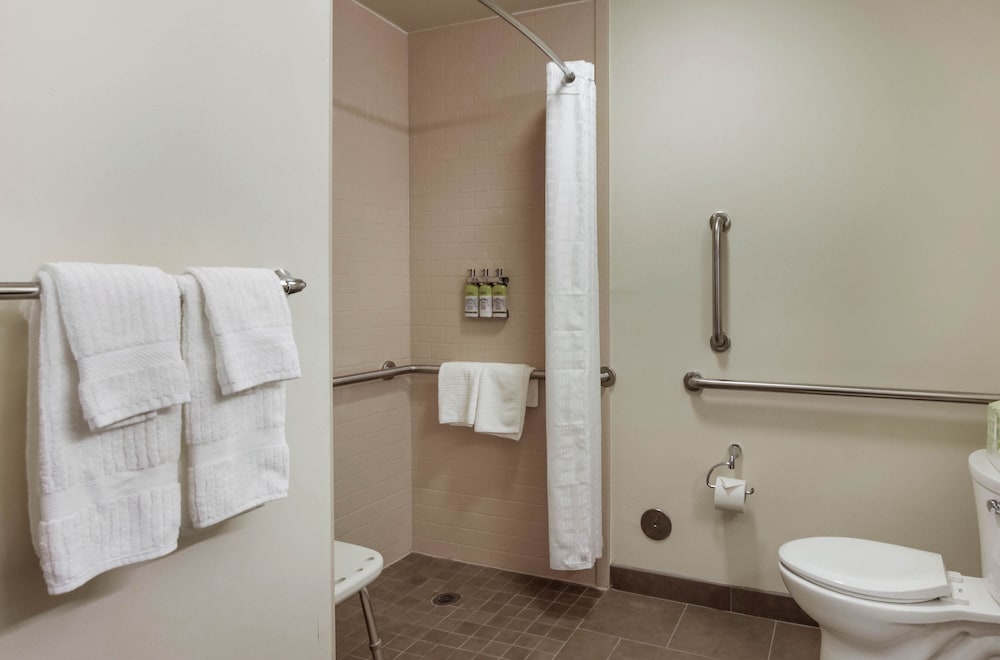 Candlewood Suites Brighton by IHG - photo 11