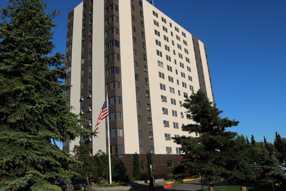 Inlet Tower Hotel & Suites - photo 57