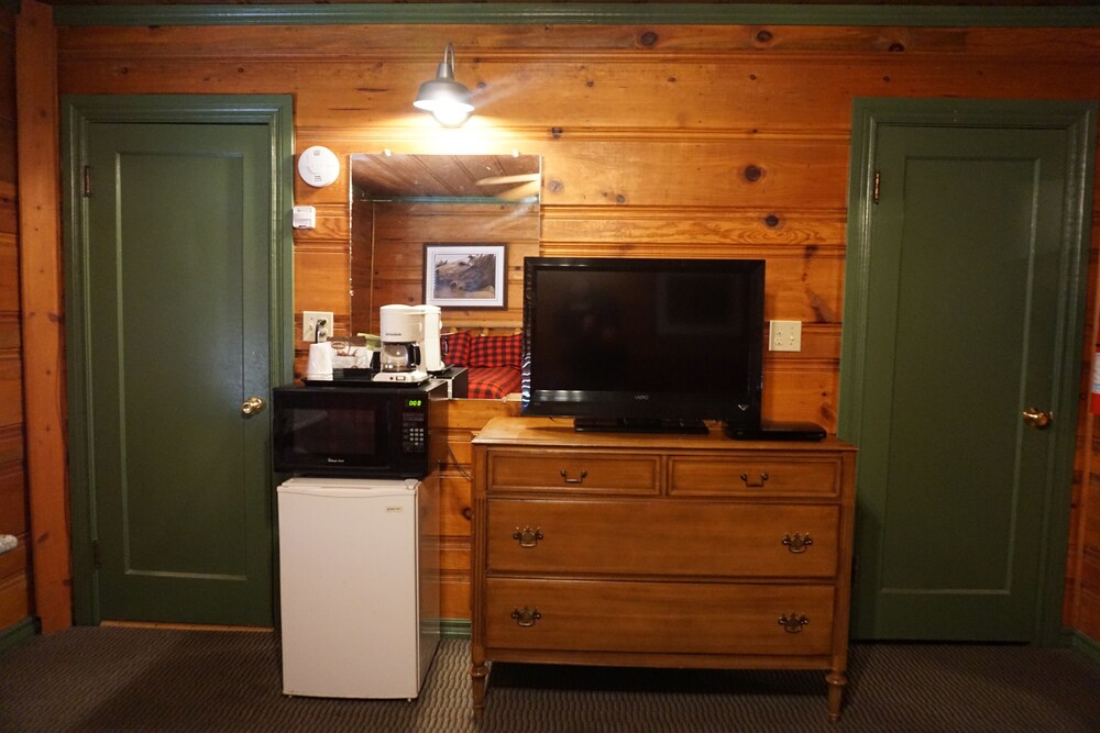 Shaver Lake Village Hotel - photo 72