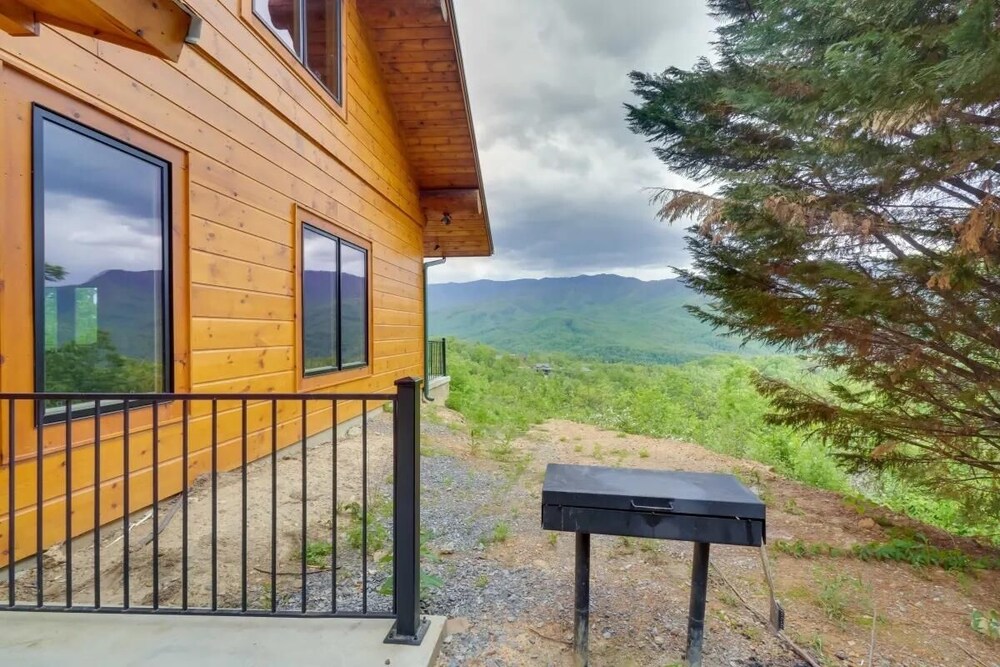 Sensational Views 4 Bedroom Cabin by Heavenly Views Resort - photo 41