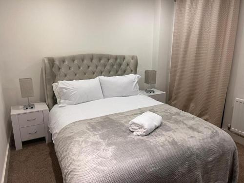 Lovely Luxury 1 Bed Apartment In Wembley 17132164 — Wembley