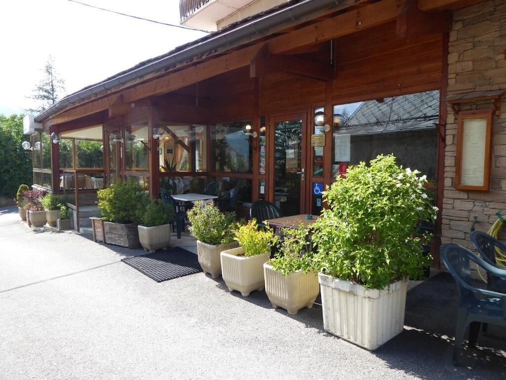 Les Chenets - carbon neutral hotel in Unknown City