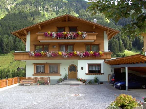 Berglerstube — 4-Star Luxury Hotel in Ischgl, Austria