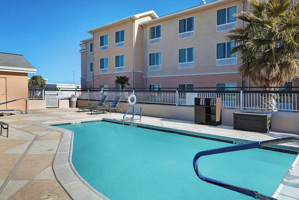 Fairfield Inn & Suites by Marriott Carlsbad - photo 27